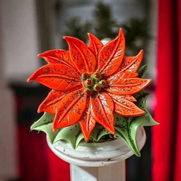 Vintage Poinsettia Brooch Pin Celluloid Plastic Christmas MCM Holiday Winter Red - Picture 12 of 14